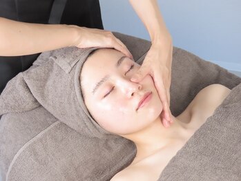 ミチル(Michill)の写真/滞りがちな9月の肌をクリアに。毛穴つまりとむくみを整え、透明感が巡る贅沢ケア◎