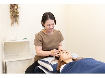 鍼灸ハリゴコチ 一宮の写真/目の疲れにも美容鍼。目元スッキリ、ぱっちり軽やかな印象へ。