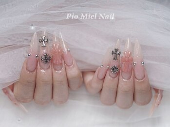 ピオミエルネイル 新宿(pio miel nail)/ クロム×リボン姫ネイル
