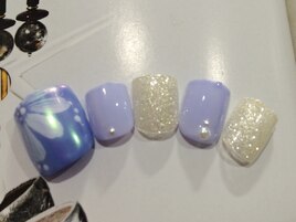 キラキラお花フットネイル