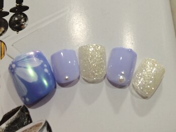 ネイルサロン リリオ(Nail Salon Ririo)/キラキラお花フットネイル