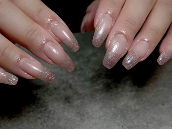 サロンビーブレス(salon B-breath)の写真/【低価格で初めてでも挑戦しやすいワンカラー/ラメグラ】1本毎にスタッズ1粒無料◎onepointでおしゃれに♪