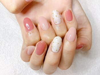 ノエル(Noel)/ピンクカラー×スタッズネイル