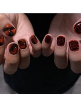 ファミーユ 太田(Fameu)/black × red nail.