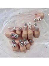 マミーフルール(Mamie fleur)/キラキラゴテゴテネイル☆彡