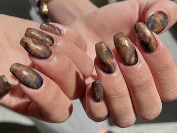マスターネイルズ(MASTER NAILS)の写真/【駅徒歩3分☆】ゴージャスな美爪にしたいあなたに♪こだわり技術で指先にこなれ感を♪お仕事帰りにも◎