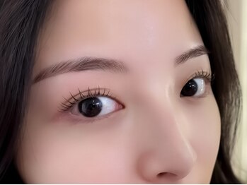 ミュウミュウ ミナミアオヤマ(mewmew minamiaoyama)の写真/パリジェンヌもナチュラルなエクステも、美しい仕上がりで垢抜けた印象とメイクの時短に◎