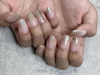 アンク(ankh.)/ベージュネイル