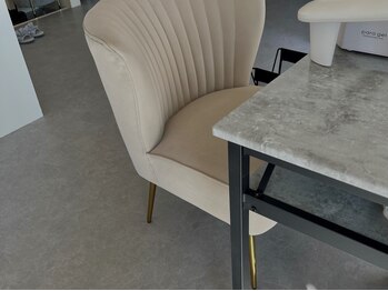 サラ(sarah)の写真/【東舞鶴駅徒歩2分】駅チカ好立地・駐車場完備で毎月通いやすいネイルサロン