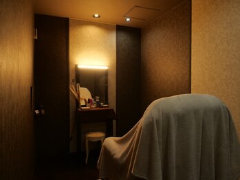 クロエ(Chloe)の写真/個室完備で人目を気にせず施術可能◎メンズのお客様もお気軽にご来店ください♪周りの目が気にならない☆