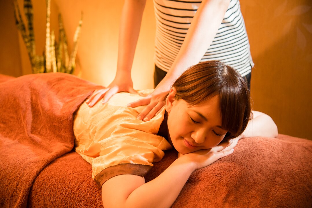 8【平日限定】★全身もみほぐし+ヘッドマッサージ ６０分3500円