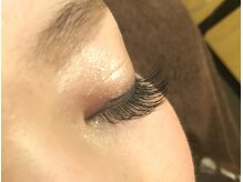 アイラッシュサロンエー(Eyelash Salon A)の雰囲気（どこから見ても360度キレイな目元を実現♪）