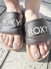 foot 2本アート