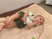 子育てママの整体サロン/施術中のお子様の様子