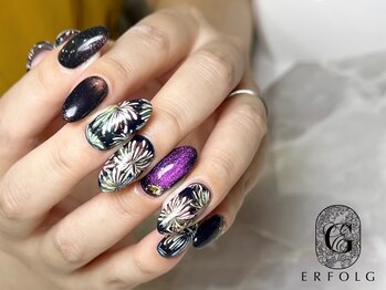 エアフォルク 銀座(ERFOLG)/圧巻!ネオン×花火ネイル