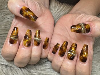 カットアンドスタイル クラウン(Cut & Style Clown)/べっ甲ネイル［横浜/横浜駅］