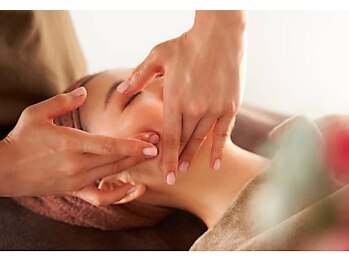 カラダキノウラボ/小顔リフトアップ体感