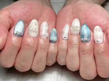 ブリスフルハピネス(Blissful happiness)/ホワイトチェックネイル