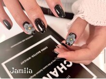 ジャミーラ/大人可愛い黒フラワーネイル
