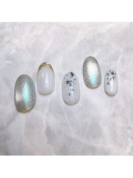 ルピナス(Lupinus)/スプリングホワイトネイル