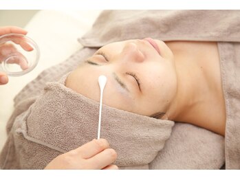 クライオボディケア(Cryo Body Care)/ピーリングで美若肌に！