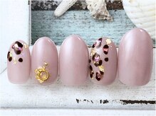 ネイルビート(NAIL BEAT)/キラキラ　レオパードネイル