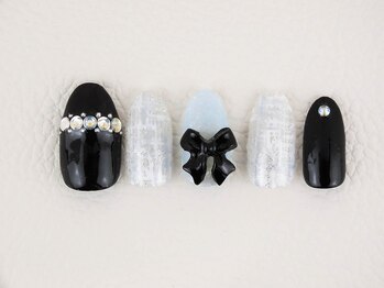 エルア ホノ ホノ(Elua Hono-Hono)/ハンドネイル　￥9,350