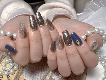 モアネイル 新宿/