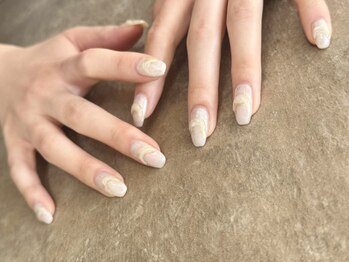 ディアブルー 湘南台店(diar blue)の写真/冬のファッションにも馴染むニュアンスネイル＊指先から季節感とトレンドを♪次回予約で特典あり＊