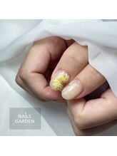 ネイルズガーデン(NAILS GARDEN)/ひまわりネイル