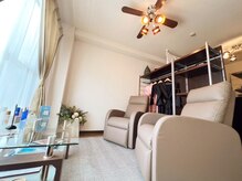 肌音色/■落ち着いた空間のフロント