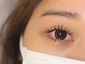 ムーンツリーアイラッシュ(.moon tree-eyelash.)の写真/《当店人気NO.1メニュー!&healthy導入》自まつ毛風まつ毛エクステでナチュラルなお目元にしたい方に◎
