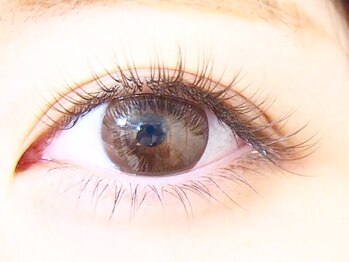 アイネイル(eyenail)/良質な毛とグルー♪