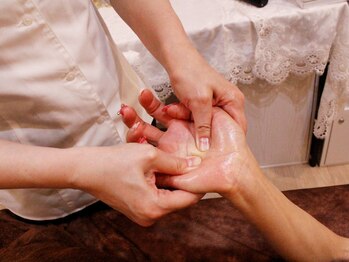 ラスター(Luster)/[オプション]ハンドケアが人気♪