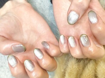 シームリーネイル(Seemly Nail)/ゴールドフレンチ