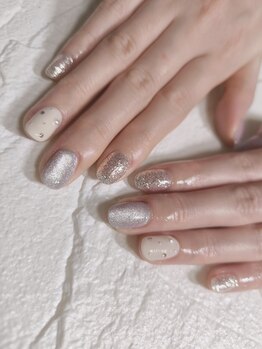 ラウ(Lau)/ドットネイル