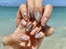 リネイル(linail.)の雰囲気（流行りのプルメリアや夏ネイルも！）