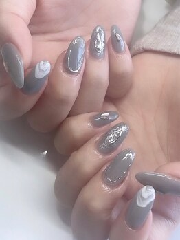 リルネイル(Rire nail)の写真/＼綺麗系~個性的なデザインまで!¥5980(オフ込)／カラー・パーツが豊富だから出来るニュアンスデザイン◎