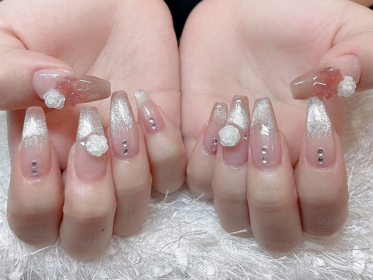 オーダーネイル受付中♡マグネット 薔薇 バタフライ ネイルチップ