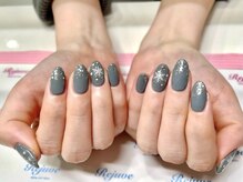 リジュベ(Rejuve)/くすみグレーに雪の結晶ネイル☆