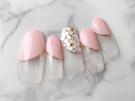 花のフレンチネイル