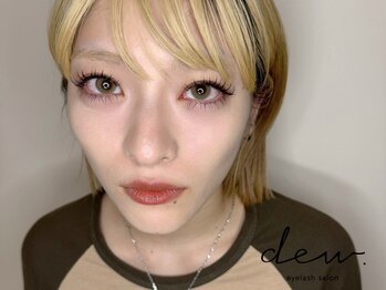 デュー 恵比寿(dew.)の写真/【3Dボリュームラッシュ100束¥6990】モチ×密度×目カUP!ボリュームバッチリ派の方必見!目元を自由に演出♪