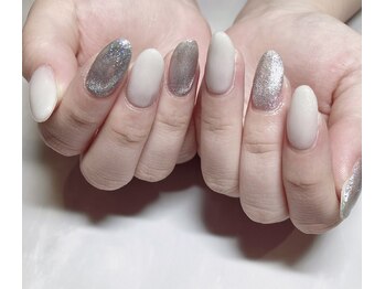 ラグネル(Luxnal)/ホワイトネイル