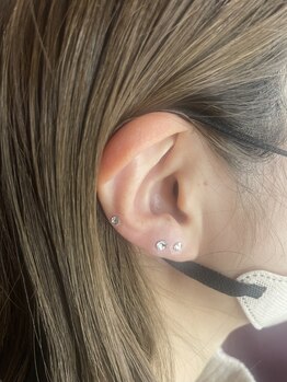 グロー(GLOW)/耳つぼジュエリー