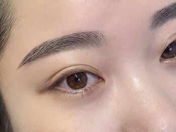 アイブロウドットキス 大宮(iBROW. kiss)/毛流れ重視なデザイン