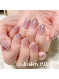 ピンクラメグラデーションネイル