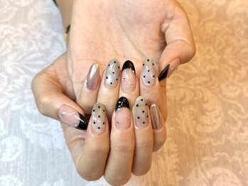 Reauty nailの写真/韓国ネイル・ワンホンネイル・中国ネイルをするならReauty nailにお任せあれ☆パーツで他と差をつける!