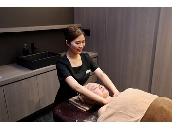 エステティック レイビス 新宿店(RAYVIS)/毛穴×小顔×美白×保湿ケア☆