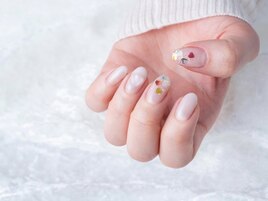 ホワイトハートネイル