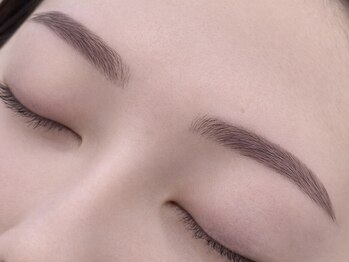 リアン 緑井店(Lien)の写真/理想の眉へ★【美眉アイブロウWAX4200円】毛量調整(間引き)で垢抜け♪【眉毛パーマHBL4900円/フェイスWAX】
